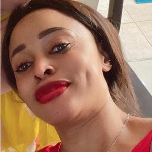 Meet your Posher, Sharon